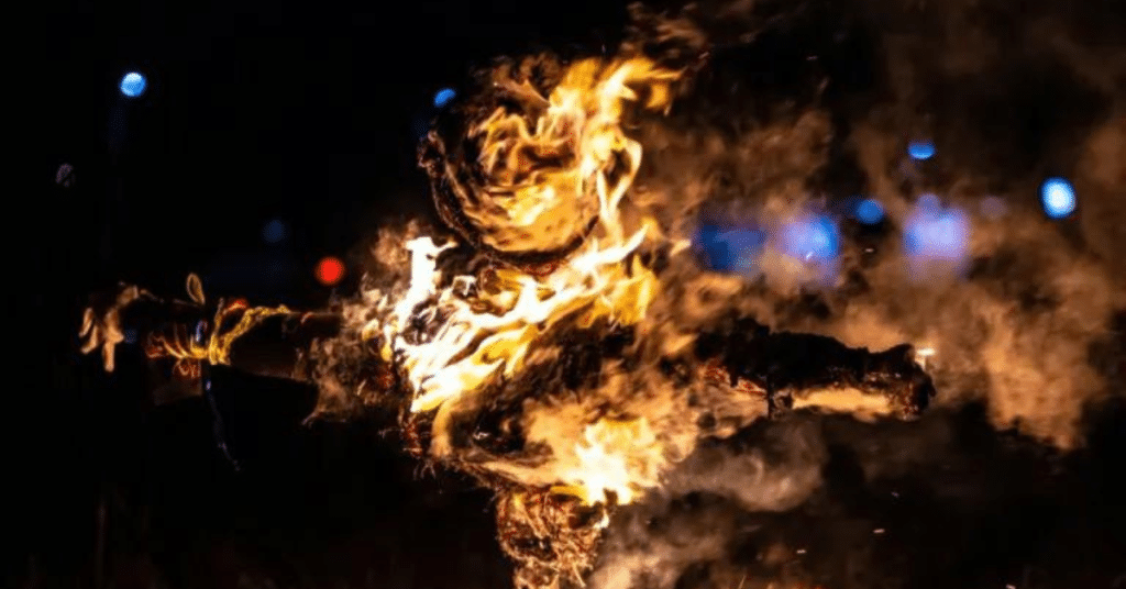  Ecuador: Burning Scarecrows